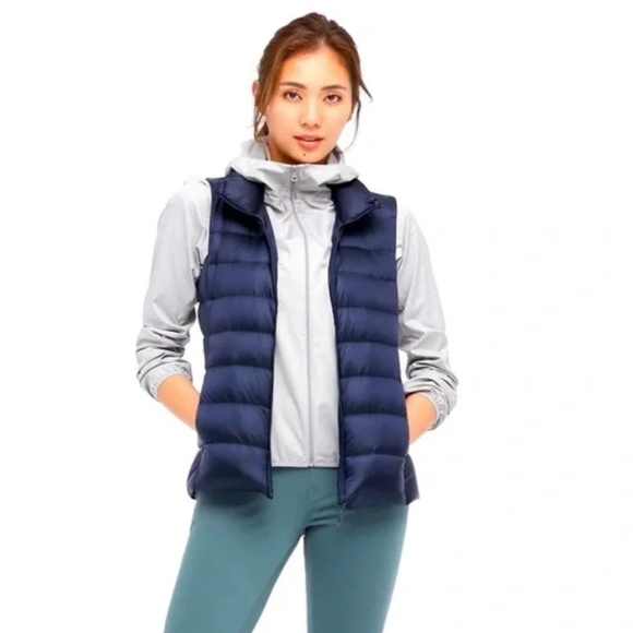 UNIQLO Ultra Light Down Vest Women’s XS Navy Blue Packable Puffer - Picture 1 of 10